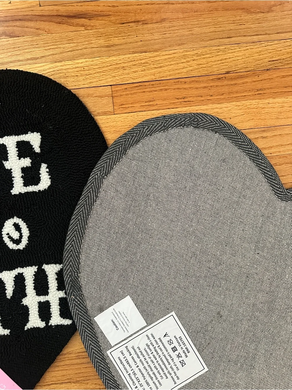 I Love You to Death Heart Shaped Hooked Rug 🖤 25” x 25”